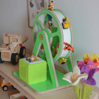 Das Glück-auf-Rad in neon-green mit grüner toniebox im Kinderzimmer